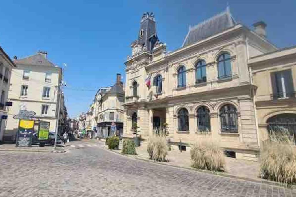 Апартаменты Le Petit Nid A 2 Min Gare / Centre Meulan Экстерьер фото